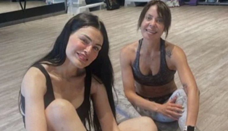 الفنانة التونسية دارين حداد