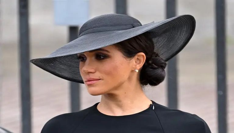 هاري وميجان مع الملكة إليزابيث