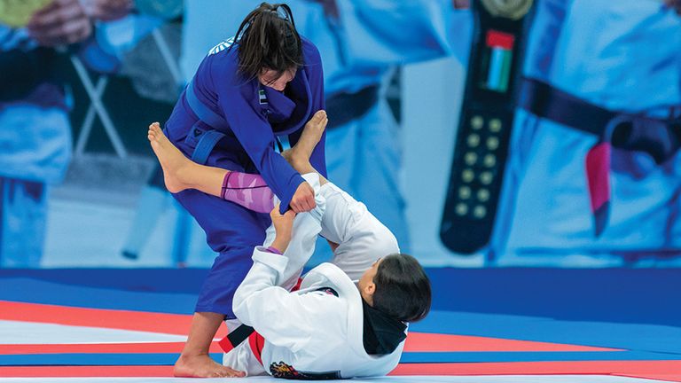 من كأس أم الإمارات للجوجيتسو تتويج الفائزات في بطولة أم الإمارات للجوجيتسو