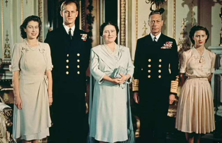 الملكة الراحلة إليزابيث الثانية