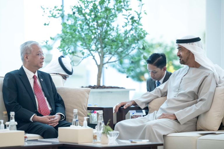 رئيس الدولة يستقبل رئيس وزراء ماليزيا الشيخ محمد بن زايد آل نهيان يستقبل رئيس وزراء ماليزيا