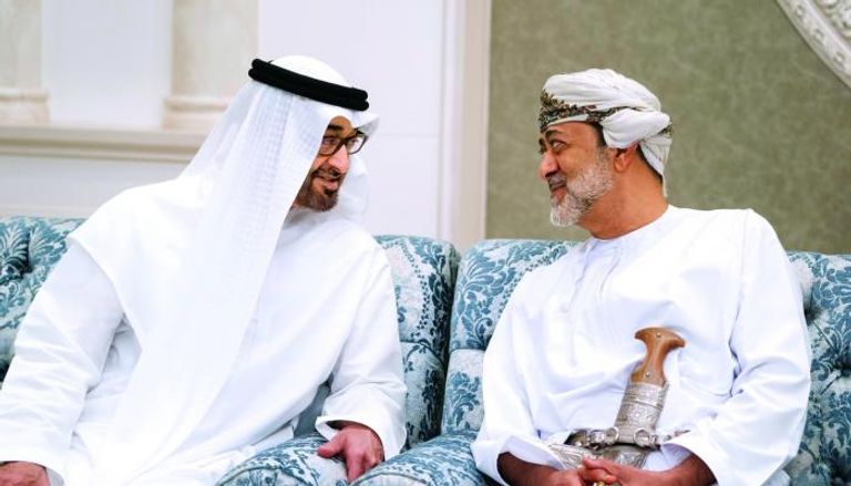 الشيخ محمد بن زايد والسلطان هيثم بن طارق