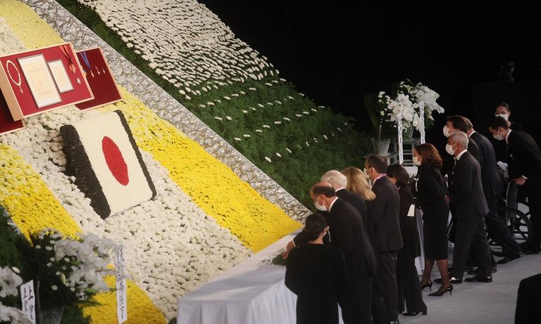 جنازة ضخمة أقيمت لرئيس وزراء اليابان السابق شينزو آبي- الفرنسية