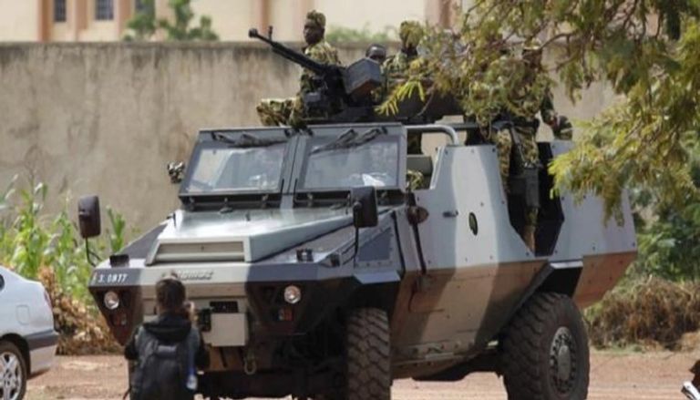 إحدى آليات جيش بوركينا فاسو خلال مكافحة الإرهاب - أرشيفية