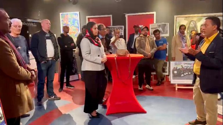 جانب من انتهاكات الحوثي في المعرض