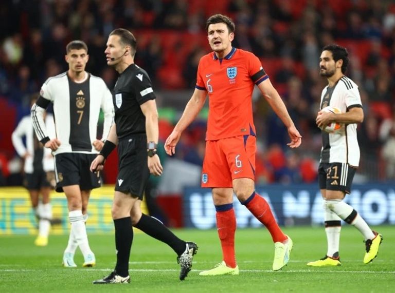 هاري ماجواير ضد ألمانيا هاري ماجواير مدافع منتخب إنجلترا ضد ألمانيا