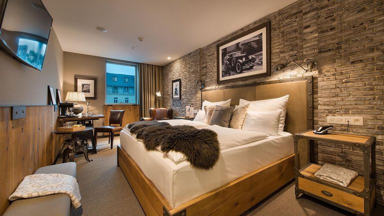 فندق لوفت براتيسلافا أحد أفضل الفنادق في سلوفاكيا السياحة في سلوفاكيا…5 مزارات في رحلة مع التلفريك