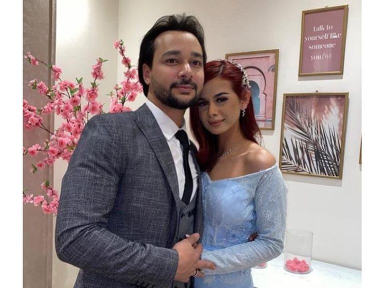 منة عرفة ومحمود المهدي الفنانة منة عرفة