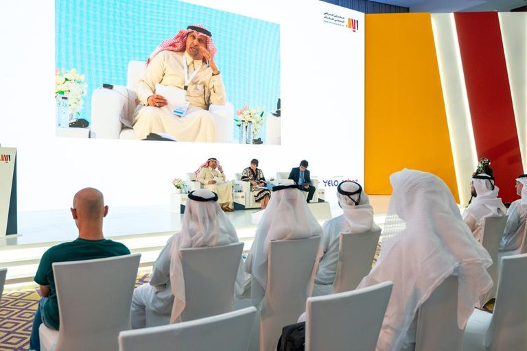 جاكس توماس مديرة دار "بولونيا بوك بلاس"