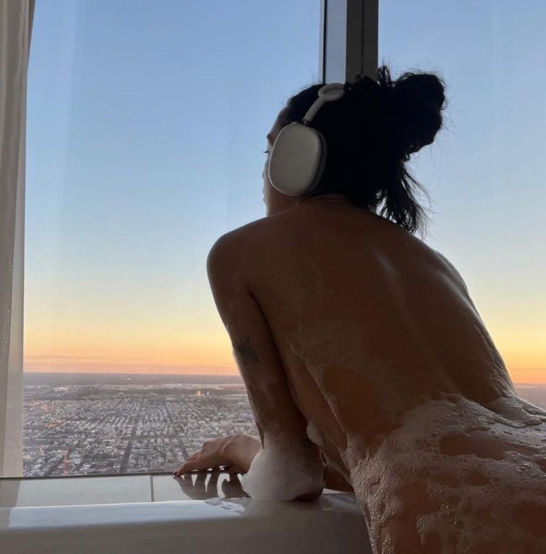 المغنية دوا ليبا