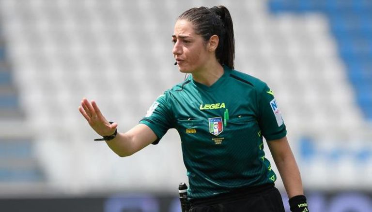 ماريا كابوتي.. امرأة تسطر تاريخا جديدا في الدوري الإيطالي