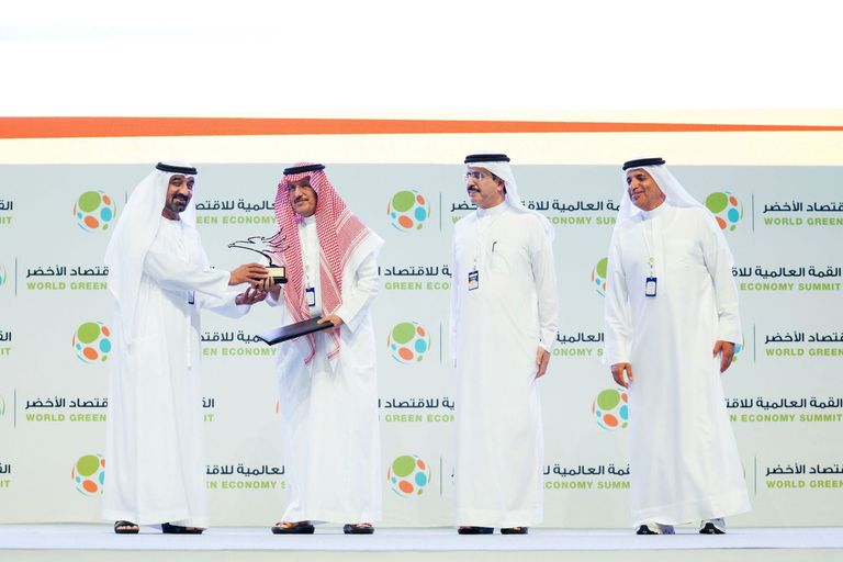 افتتاح الدورة الثامنة من القمة العالمية للاقتصاد الأخضر الشيخ أحمد بن سعيد يفتتح الدورة الثامنة من القمة العالمية للاقتصاد الأخضر