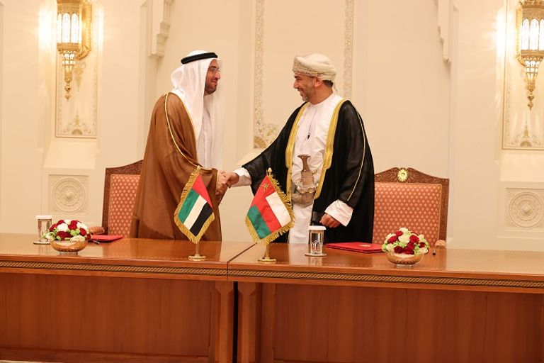 خط سكك حديدية يربط سلطنة عمان ودولة الإمارات