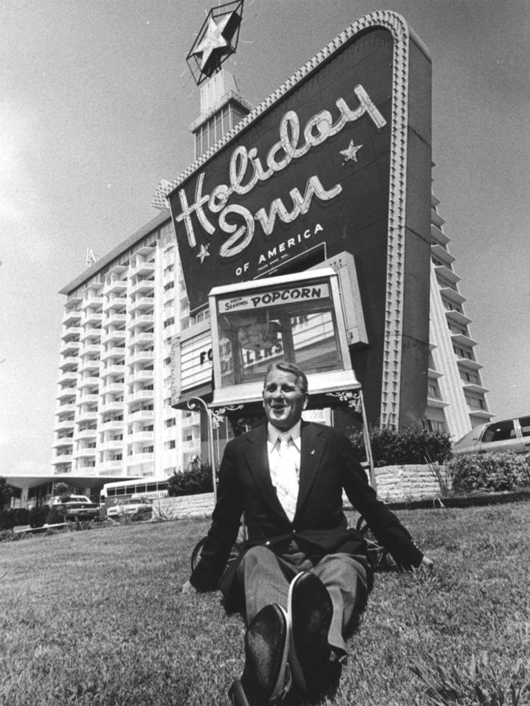 والاس جونسون