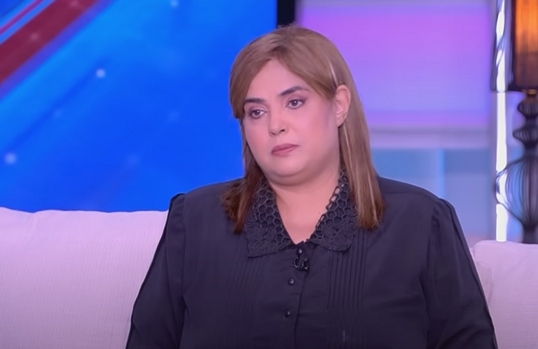 الفنانة وفاء مكي مع الإعلامية ياسمين عز الفنانة وفاء مكي والإعلامية ياسمين عز