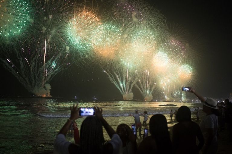 الاحتفالات في شاطئ كوباكابانا 