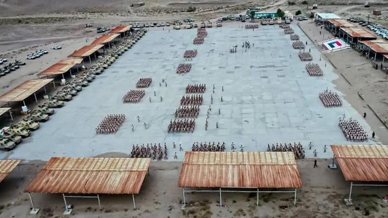 جانب من العرض العسكري لقوات