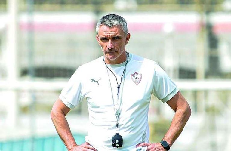 كارتيرون مارسيل كولر مدرب الأهلي وتاكيس جونياس مدرب بيراميدز