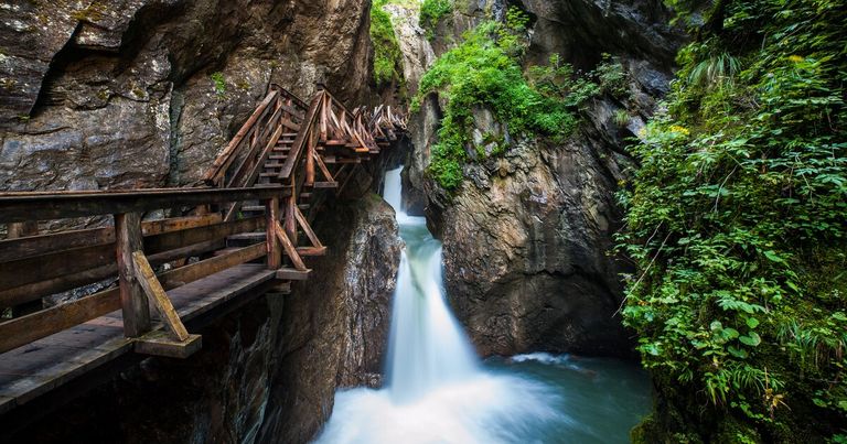  سيغموند ثون جورج أحد أماكن السياحة في كابرون