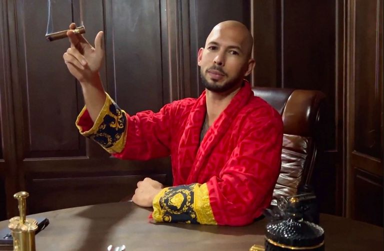 الرياضي السابق ومشهور السوشيال ميديا أندرو تيت