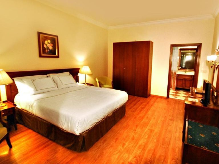 فندق جولدين كرون أحد أفضل الفنادق في إنسبروك السياحة في إنسبروك.. 4 بقاع في أحضان جبال الألب