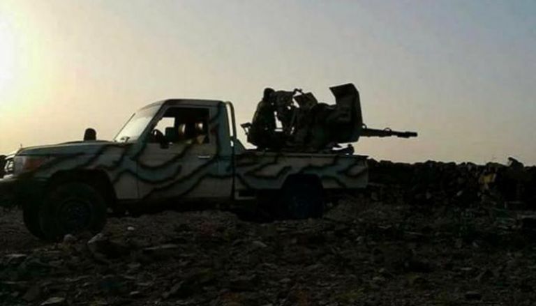 جانب من مواجهات الجيش اليمني والمليشيات الحوثية شرقي تعز