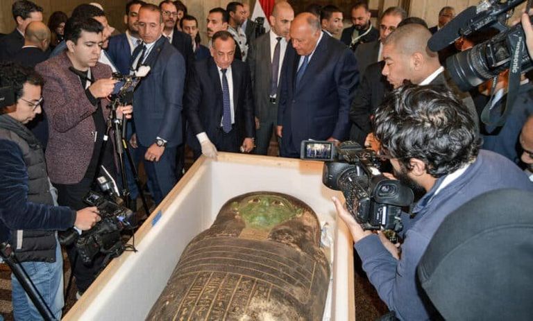 غطاء التابوت الأخضر