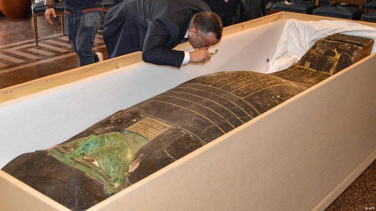 غطاء التابوت الأخضر