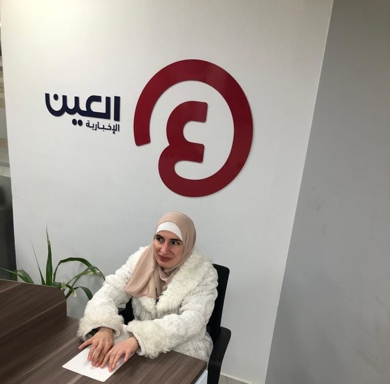 نبيلة يحيى تقرأ بطريقة برايل