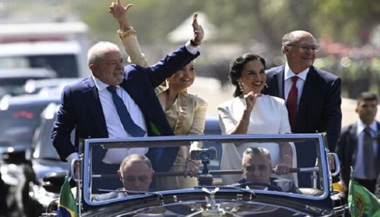 الرئيس البرازيلي لولا دا سيلفا عقب أدائه اليمين الدستورية