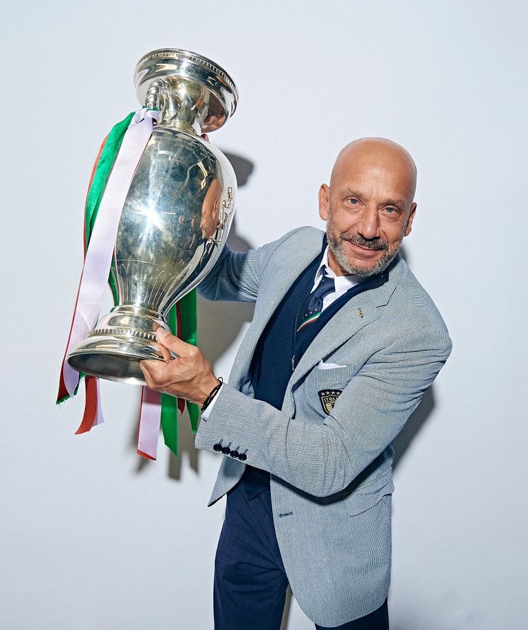 فيالي مع يوفنتوس