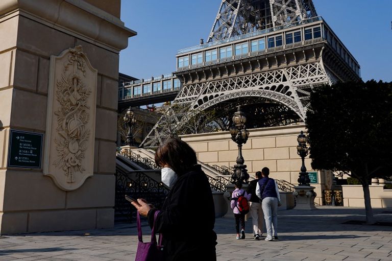 برج إيفل يستعيد بريقه