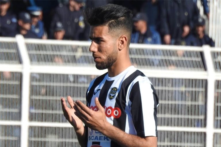 أحمد قندوسي حسام الدين ميرازيق نجم الجزائر