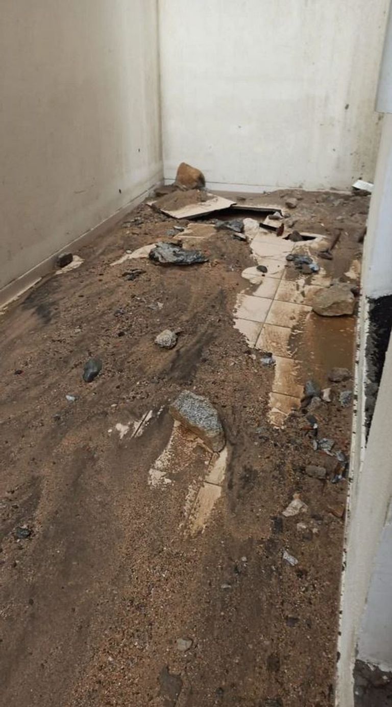 صخور تداهم منازل في مكة المكرمة