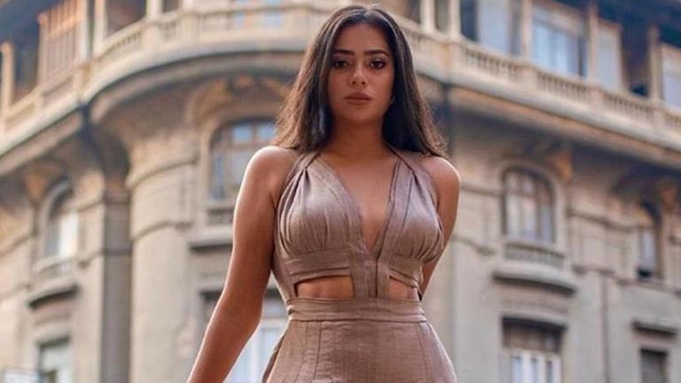 النجمة المصرية ثراء جبيل 