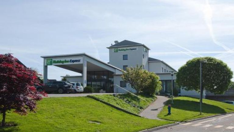 فندق هوليداي إن إكسبريس أحد أفضل الفنادق في لوزيرن 6 من أفضل الأماكن السیاحیة في لوزيرن