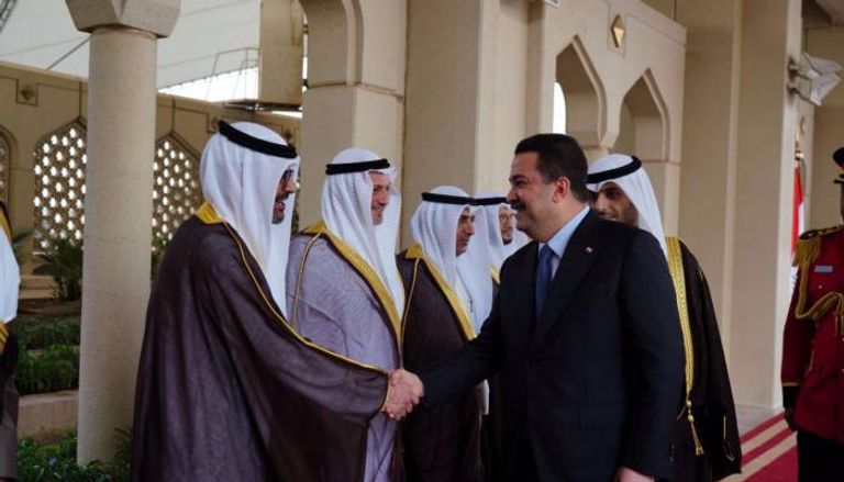 رئيس الوزراء العراقي خلال زيارة سابقة إلى الكويت