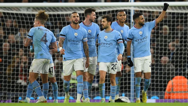 رياض محرز مع نجوم مانشستر سيتي