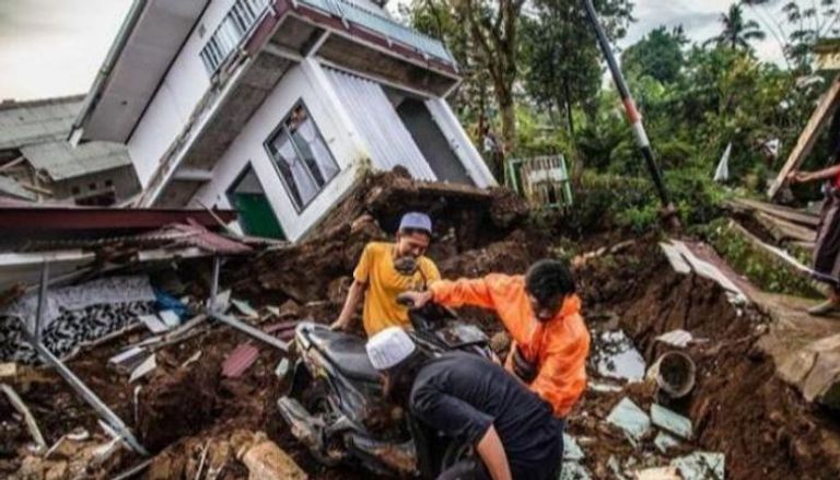 إندونيسيا تقع بمنطقة نشطة زلزاليا- أرشيفية