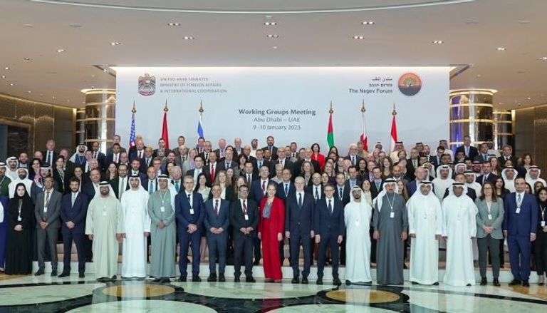 دعم القضية الفلسطينية عبر بوابة السلام