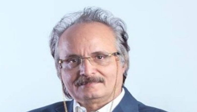 الدكتور نبيل عبد المقصود أستاذ علاج السموم والإدمان بكلية طب قصر العيني بالقاهرة مرتضى منصور وأحمد فتوح في الزمالك