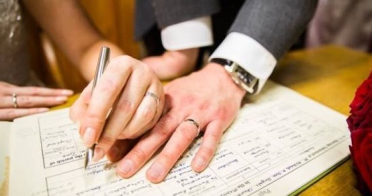 جدل في مصر حول اشتراطات الزواج الجديدة