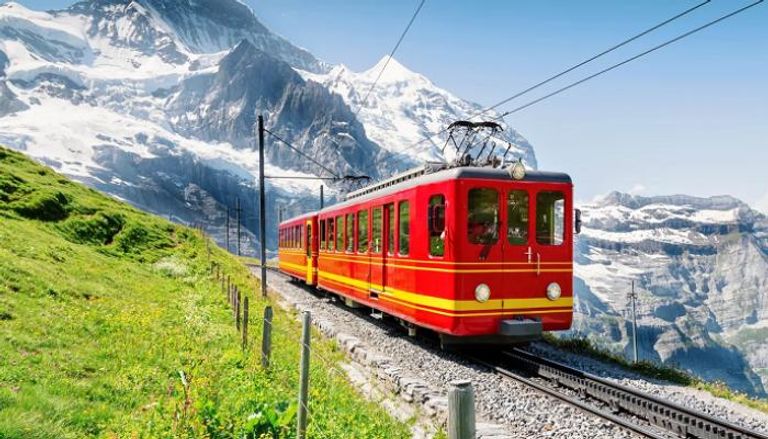 السياحة في إنترلاكن…رحلة شتوية في بلد سويسرية