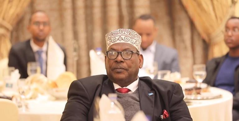 حمزة بري يخاطب الجالية الصومالية بمصر