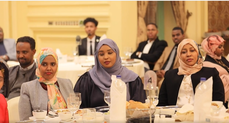 حمزة بري يخاطب الجالية الصومالية بمصر