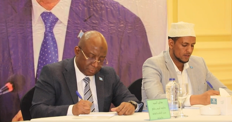 حمزة بري يخاطب الجالية الصومالية بمصر