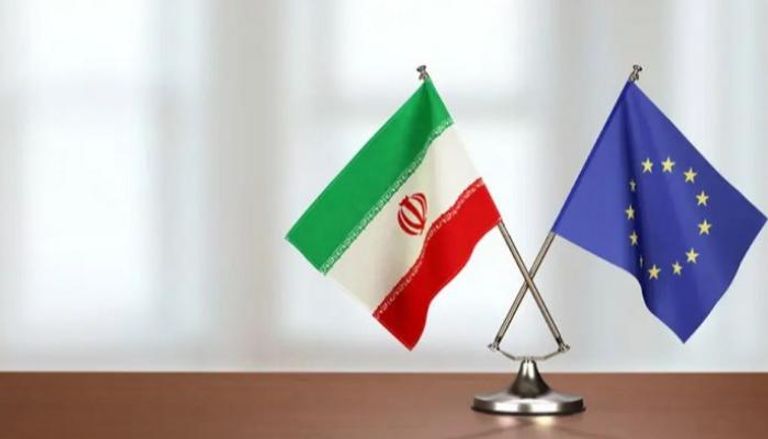 علما الاتحاد الأوروبي وإيران - أرشيفية