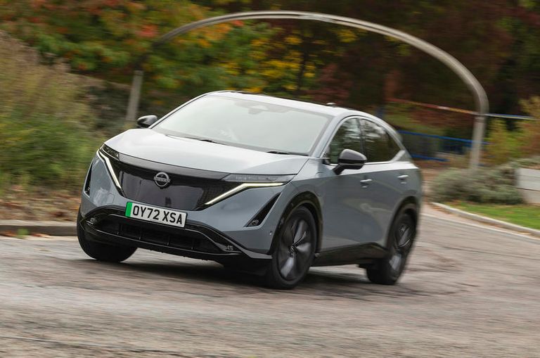 أول جيب كهربائية تفوز بسيارة العام في معرض بروكسل 