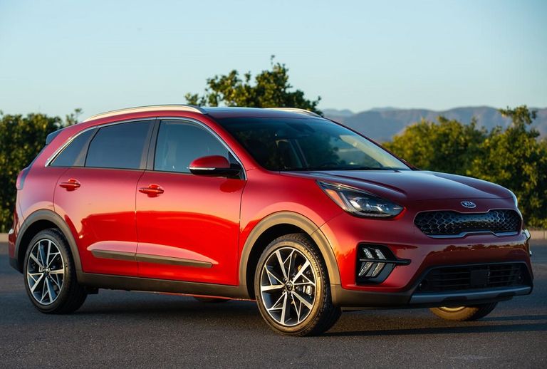 أول جيب كهربائية تفوز بسيارة العام في معرض بروكسل 