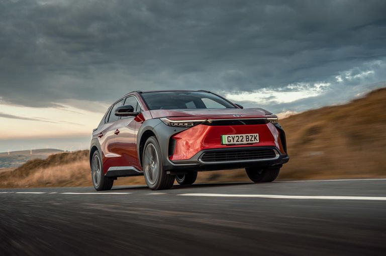 أول جيب كهربائية تفوز بسيارة العام في معرض بروكسل 